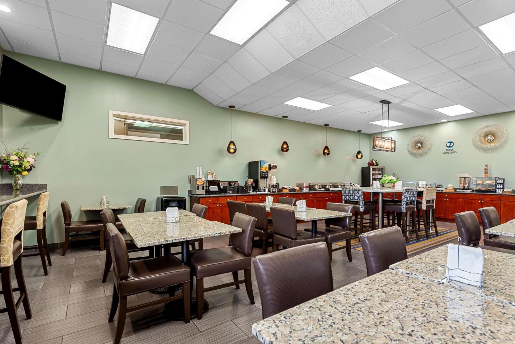 Best Western Cascadia Inn Everett Extérieur photo